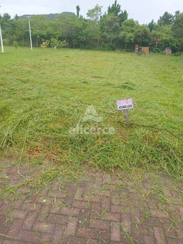 Imagem Terreno à venda com , 450m² em São João do Rio Vermelho Florianópolis