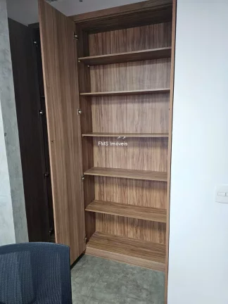 Imagem Conjunto Comercial à Venda em São Paulo-SP na Água Branca: 1 sala, 1 vaga, 47m²!