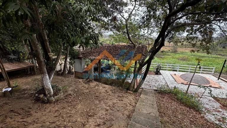 Imagem Chácara no Réves com Cháles