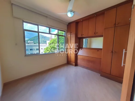 Imagem Apartamento de 3 quartos com 94m² perto da Faculdade UNIFESO