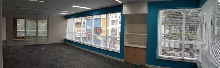 Imagem Conjunto comercial com 130m² na Vila Nova Conceição.