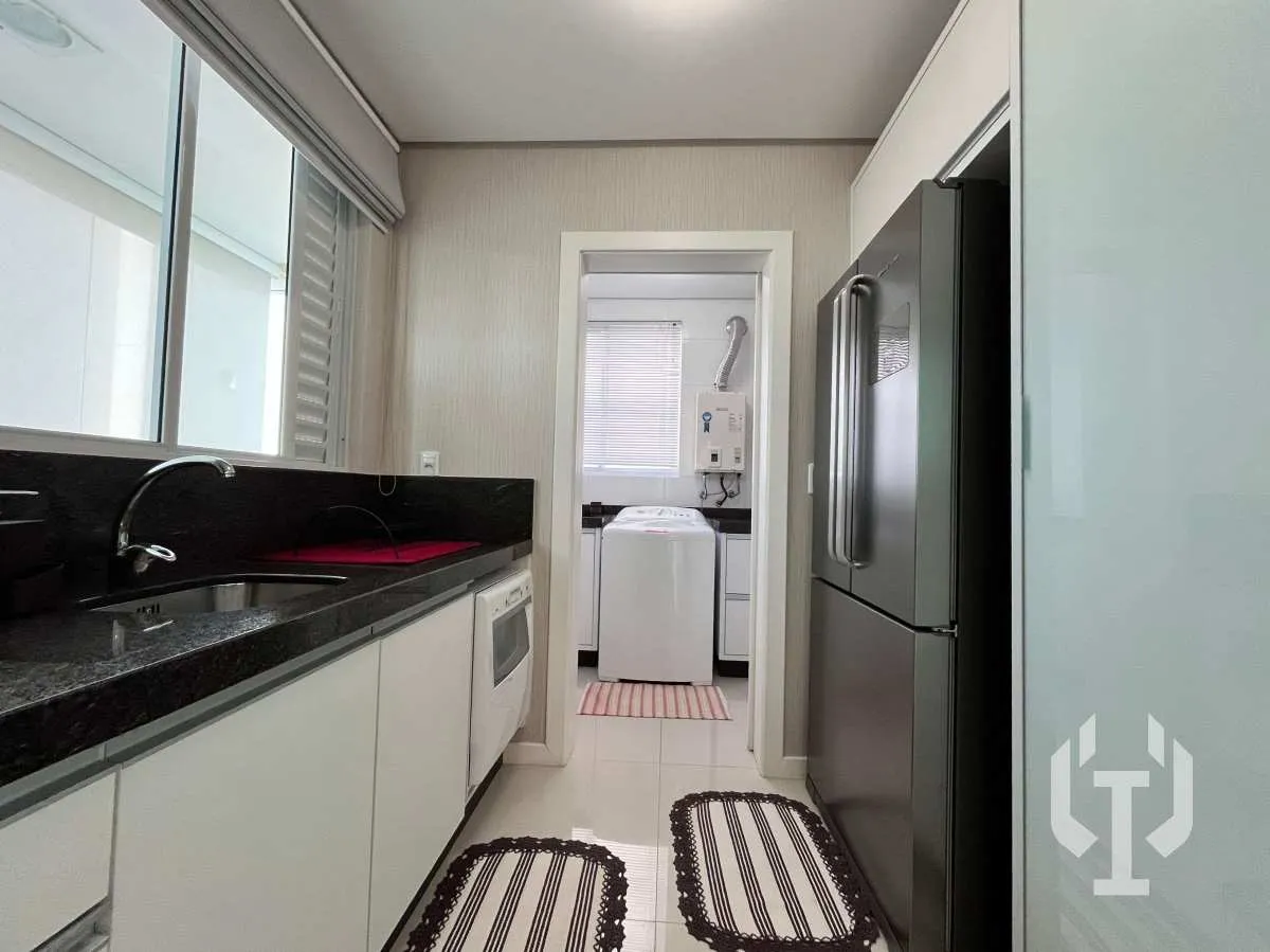 Imagem Apartamento Frente Mar 4 Suítes Mobiliado Pronto Para Morar em Meia Praia