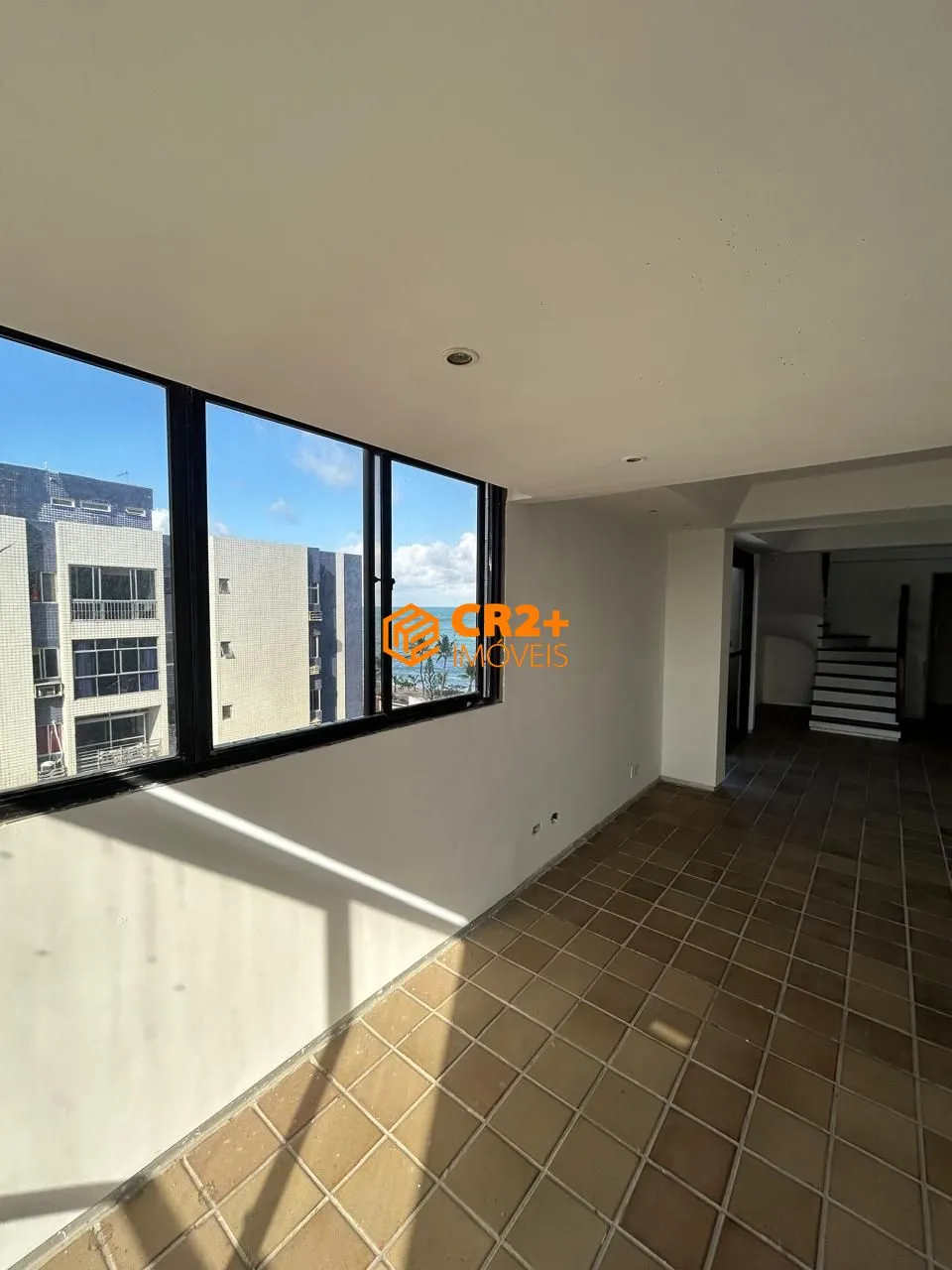 Imagem Vendo Cobertura Duplex à Beira-Mar em Candeias Oportunidade Única! 240m²