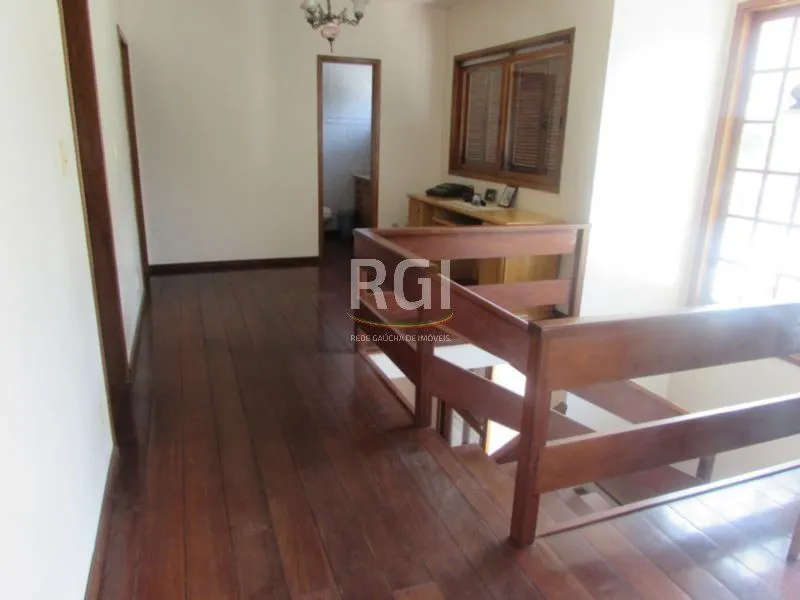 Imagem Casa Condominio para Venda - 383.4m², 5 dormitórios, sendo 2 suites, 3 vagas - Nonoai