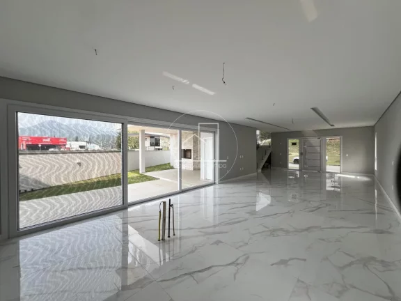 Imagem Casa Alto Padrão para Venda em Florianópolis / SC no bairro Ingleses do Rio Vermelho