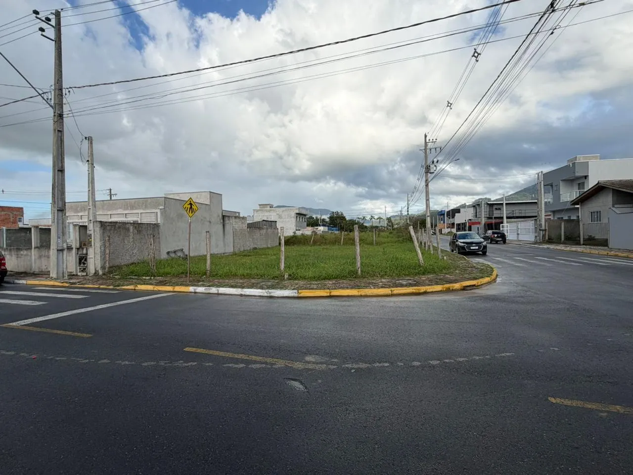 Imagem Loteamento à venda com 300m2 por R$ 679.000,00