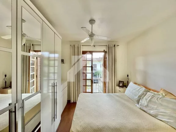 Imagem Casa de Condomínio em Jardim Barbacena - Cotia