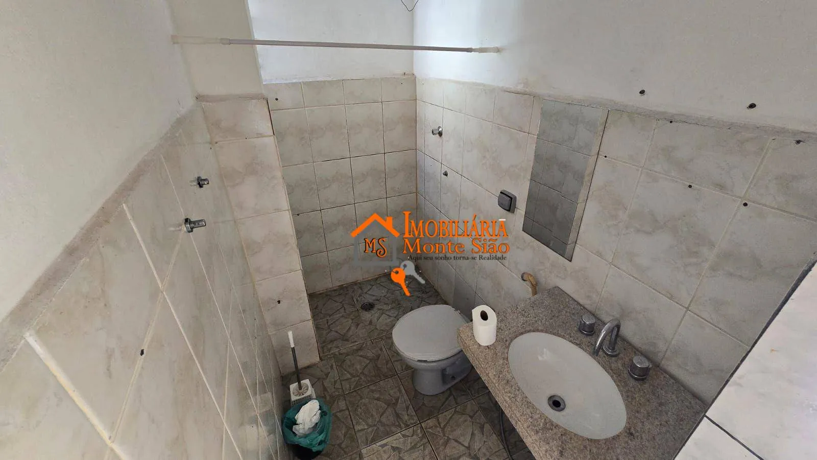 Imagem Casa com 5 dormitórios à venda, 250 m² por R$ 700.000,00 - Jardim Bom Clima - Guarulhos/SP