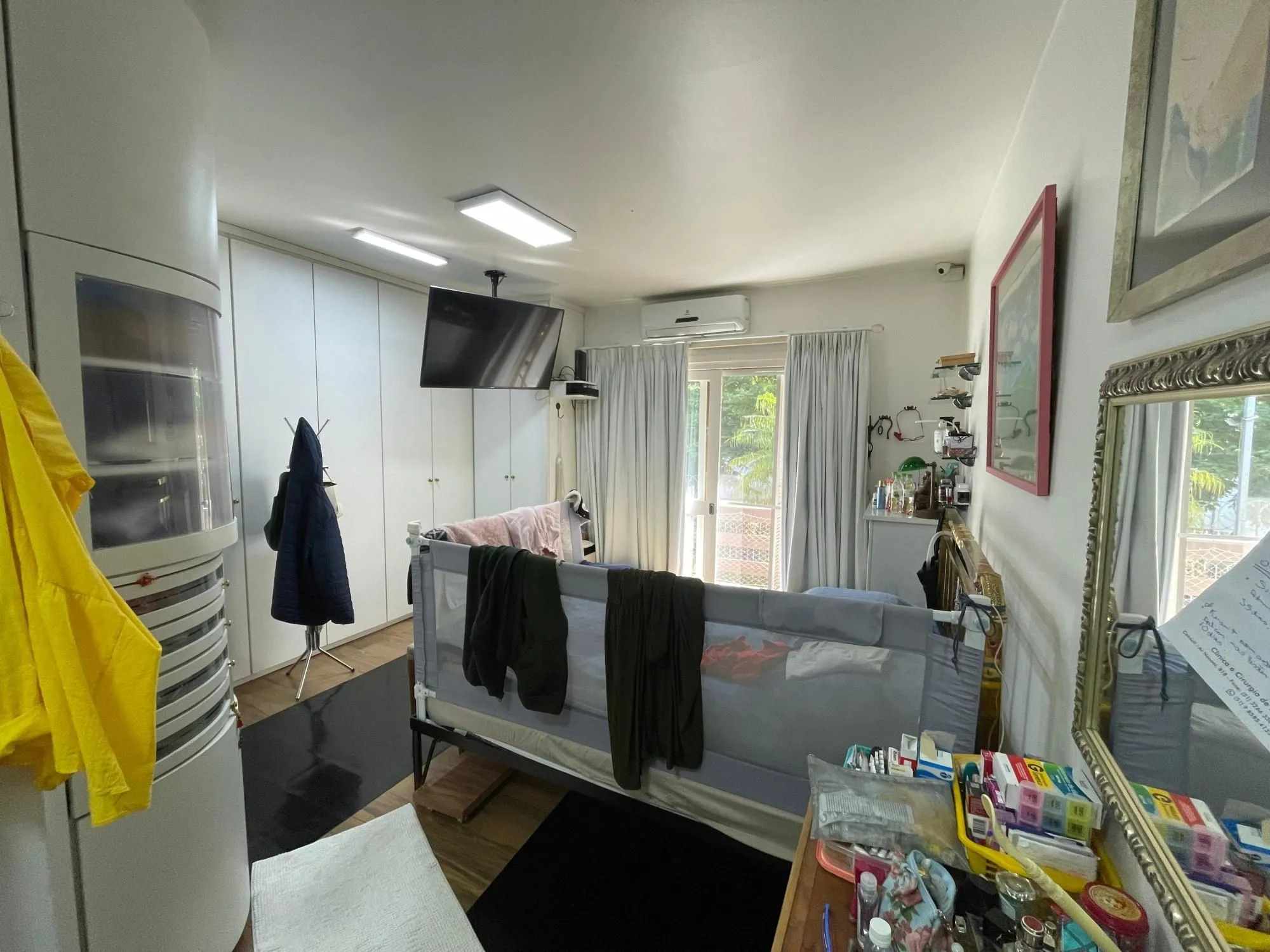 Imagem Casa para Venda - 325,72m², 4 dormitórios, sendo 1suites, 4 vagas - Jardim Isabel