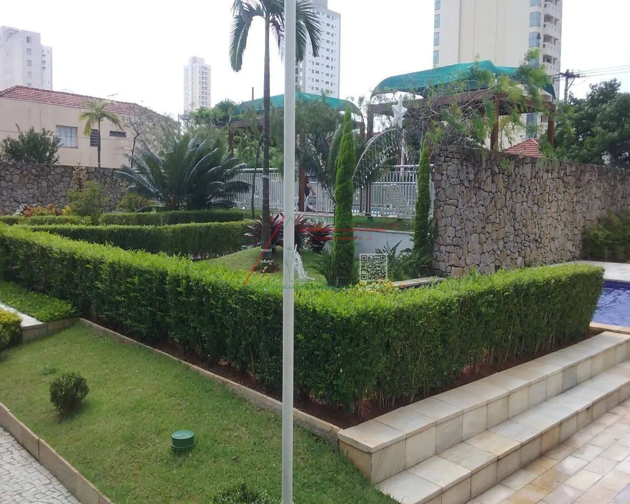 Imagem Duplex à Venda na Vila Califórnia, com 04 Quartos, sendo 01 Suíte e 02 Vagas