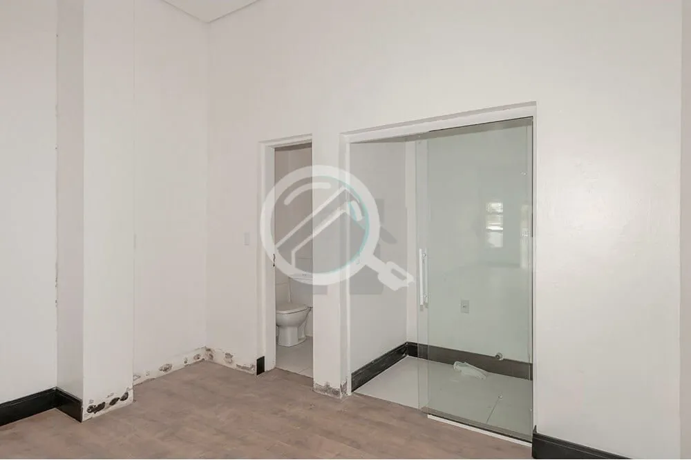 Imagem DESOCUPADA. LOJA com 49,77 m², de frente a rua projetada, Cond Parque Castor Farroupilha, Bloco Bet...