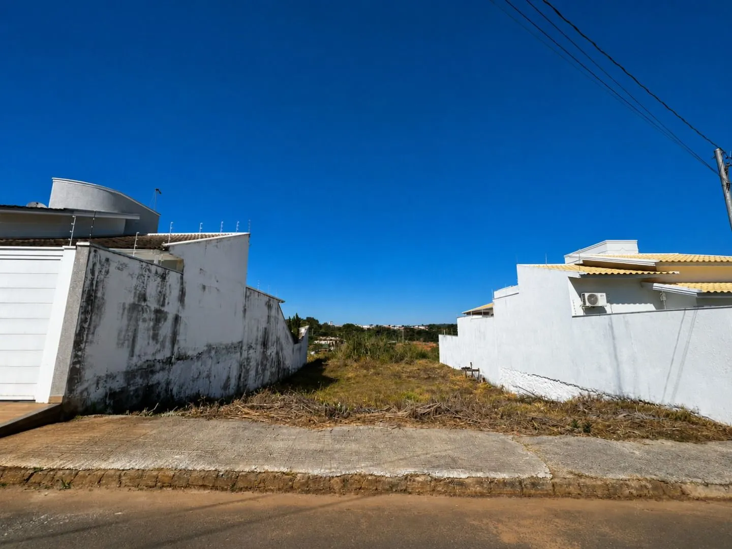 Imagem Terreno à venda, 360 m² por R$ 325.500,00 - Copacabana - Patos de Minas/MG
