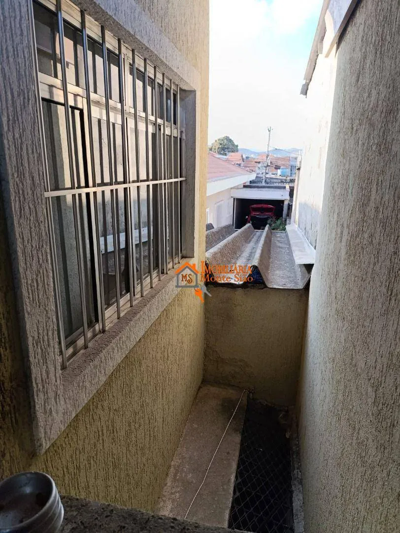 Imagem Sobrado com 6 dormitórios à venda, 250 m² por R$ 630.000,00 - Vila Rio de Janeiro - Guarulhos/SP