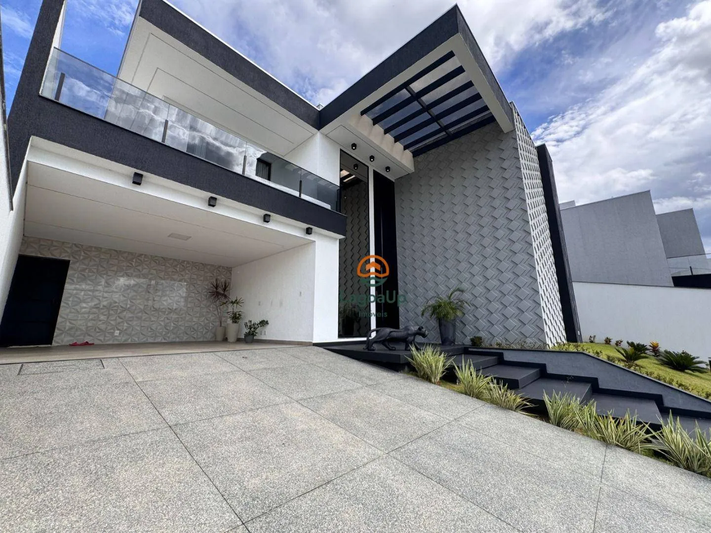 Imagem Casa com 4 dormitórios à venda, 260 m² por R$ 2.400.000,00 - Condomínio Golden Class - Lagoa Santa/MG