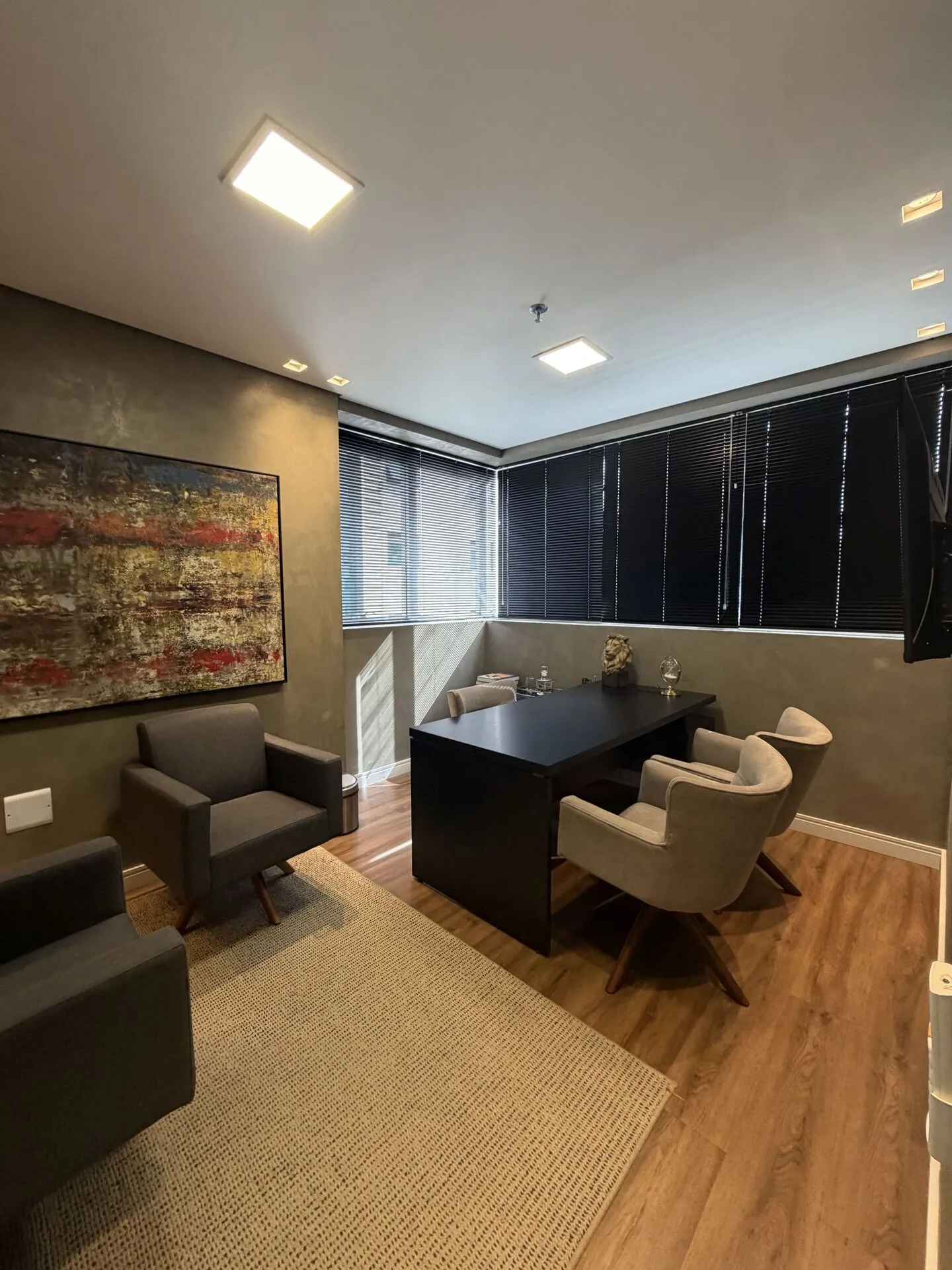 Imagem Sala comercial à venda no bairro Funcionários - Belo Horizonte/MG