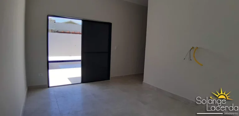 Imagem Linda Casa Térrea - 4 Suítes - Piscina - Lazer Completo no Condomínio