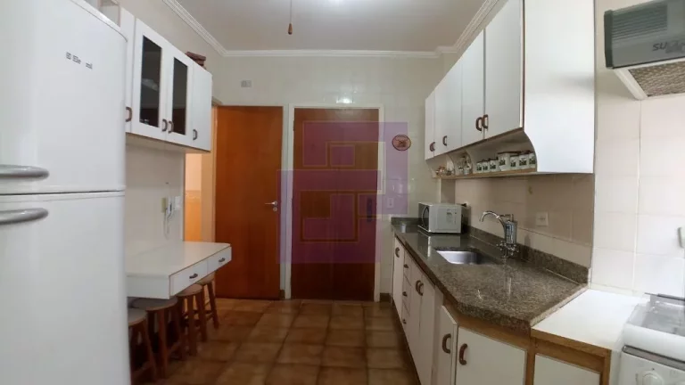 Imagem Apartamento com 03 dormitórios para locação na praia da Enseada Guarujá.