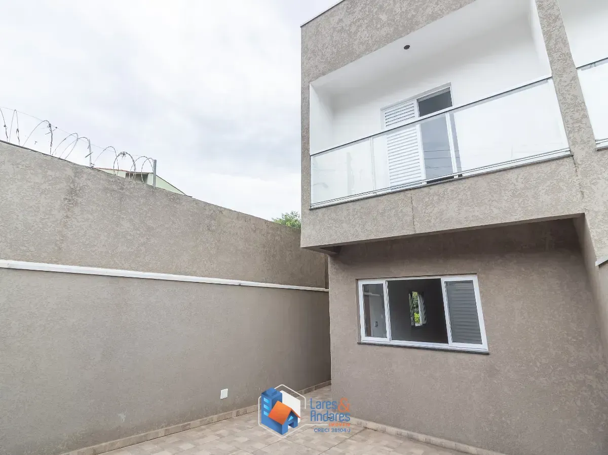 Imagem Sobrado para venda em Freguesia do Ó com 3 quartos, sendo 3 suítes, 181m²