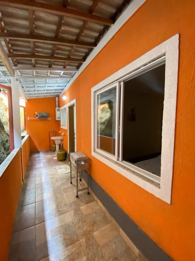 Imagem Casa em Condomínio para Venda em Teresópolis / RJ no bairro Granja Guarani