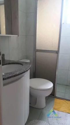 Imagem Lindo apartamento 2 dormitórios,1 vaga localização privilegiada próximo a comercio e transporte publico .