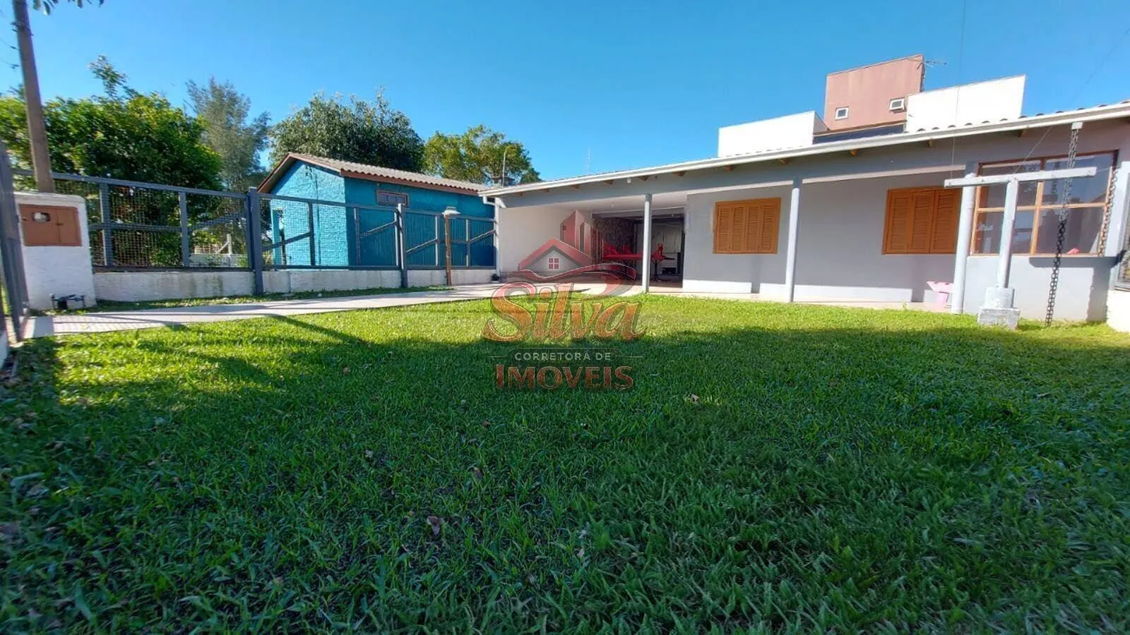 C1198 | Casa com suíte à venda em Imbé a 600m do mar