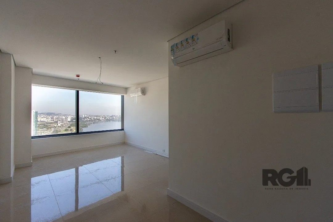 Imagem Sala comercial no Shopping Pontal | 28,69m2 Privativos | 20º andar