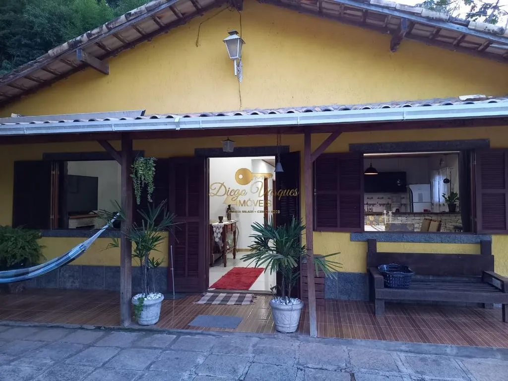 Imagem Casa para Venda em Teresópolis / RJ no bairro Jardim Salaco