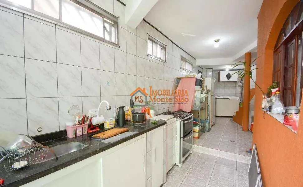 Imagem Casa com 3 dormitórios à venda, 400 m² por R$ 570.000,00 - Jardim Iporanga - Guarulhos/SP
