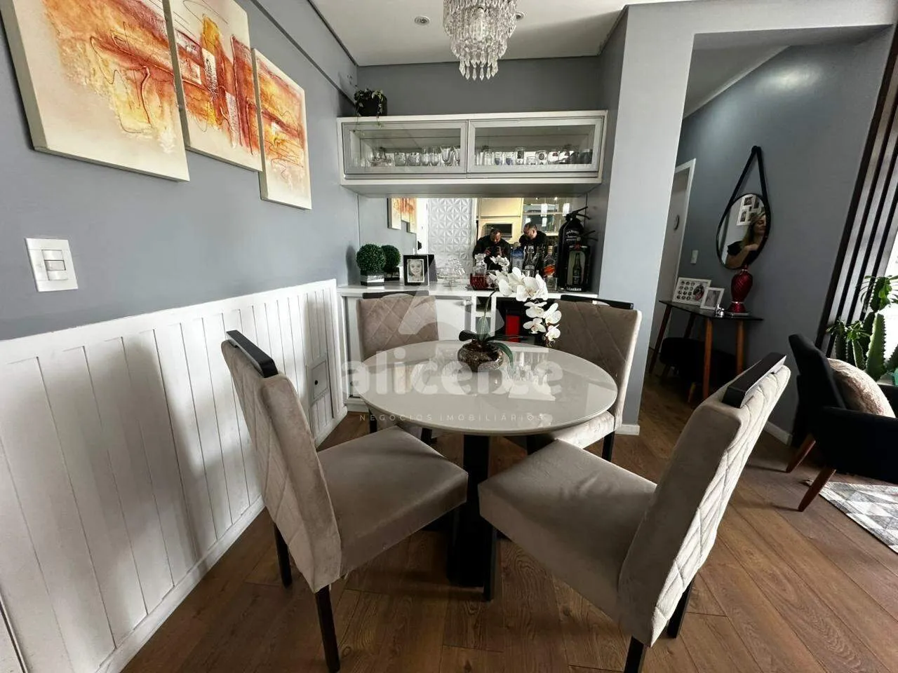 Imagem Apartamento à venda com 2 quartos 1 suíte, 69,2m² em Areias São José