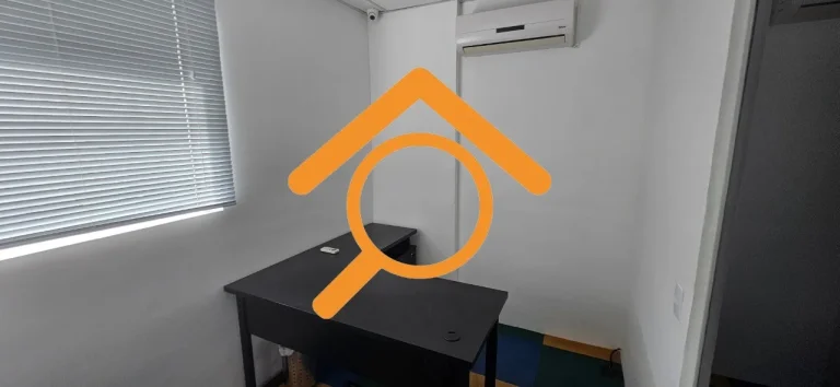 Imagem Sala Comercial à Venda em Condomínio de Prestígio em Santo Amaro, São Paulo-SP: 1 Sala, 1 Banheiro, 1 Vaga, 40m²