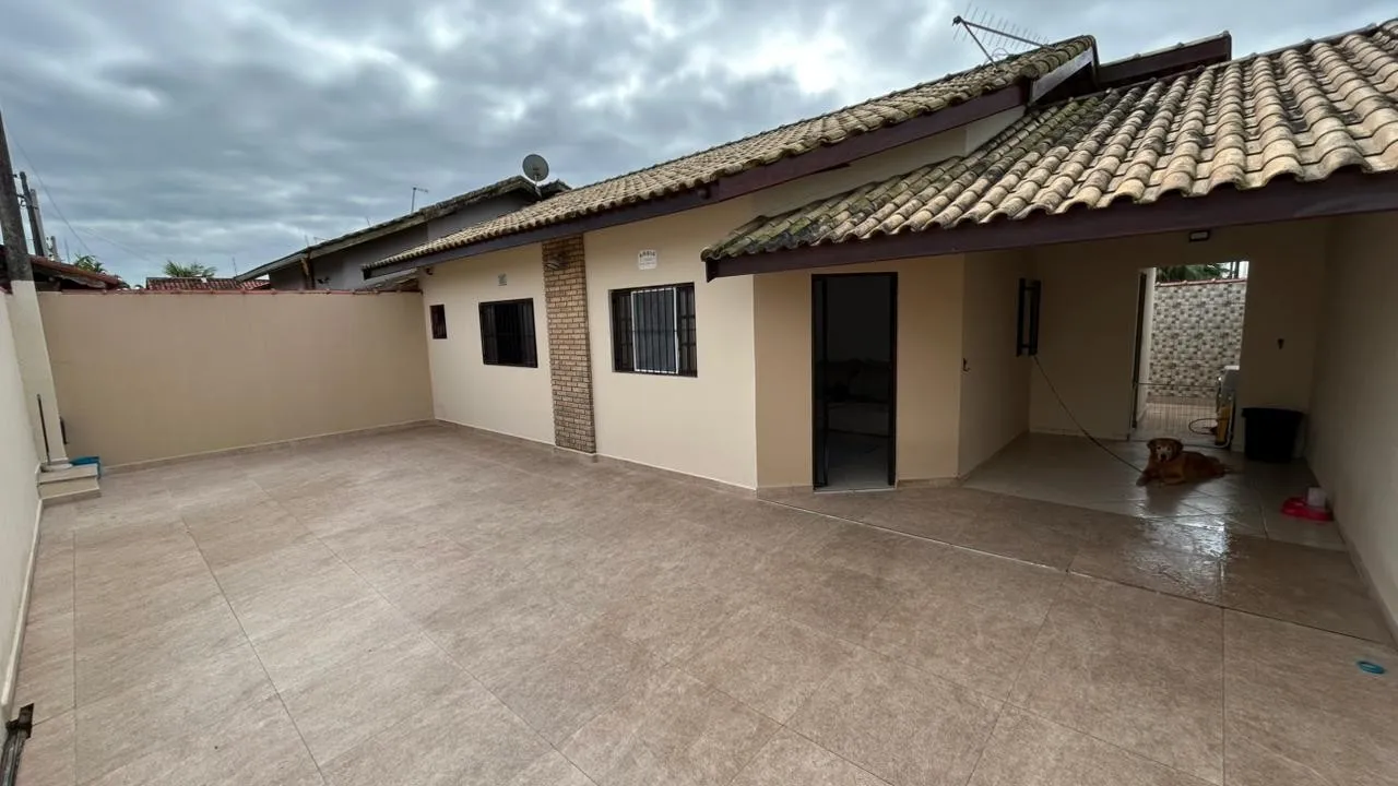 Imagem Casa para Venda em Itanhaém, Cibratel II, 3 dormitórios, 1 suíte, 1 banheiro, 2 vagas