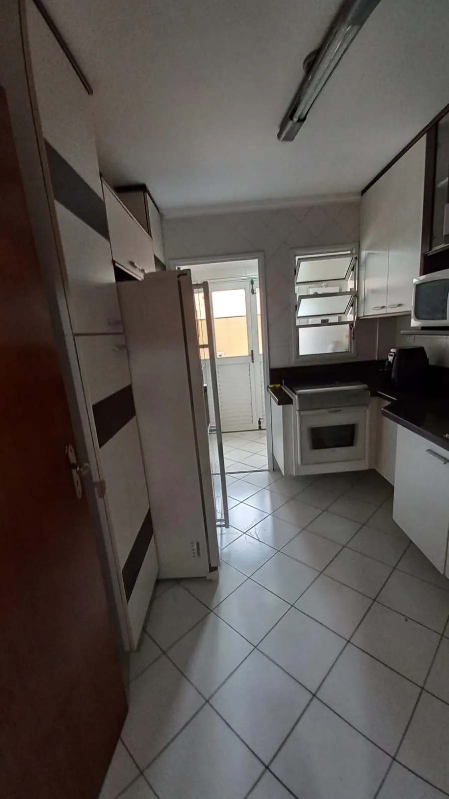 Imagem Apartamento Mobiliado Edifício Claudia Vieira em frente ao Shopping Iguatemi Esplanada