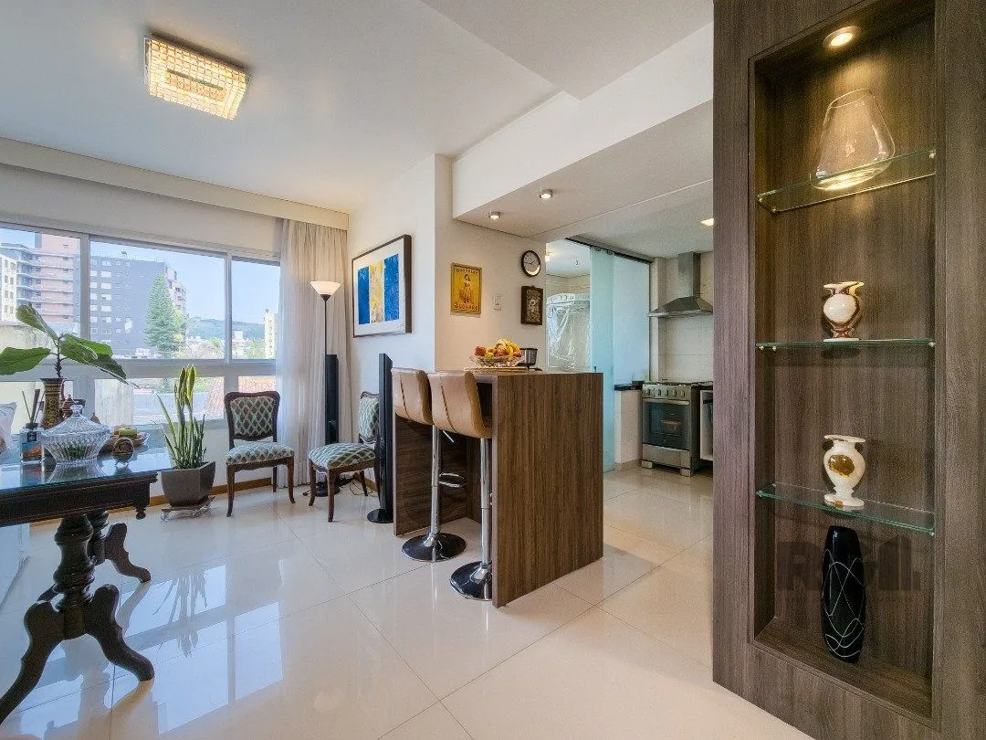Imagem Apartamento com 3 quartos, suite, 3 vagas, condomínio com infra - Bairro Tristeza