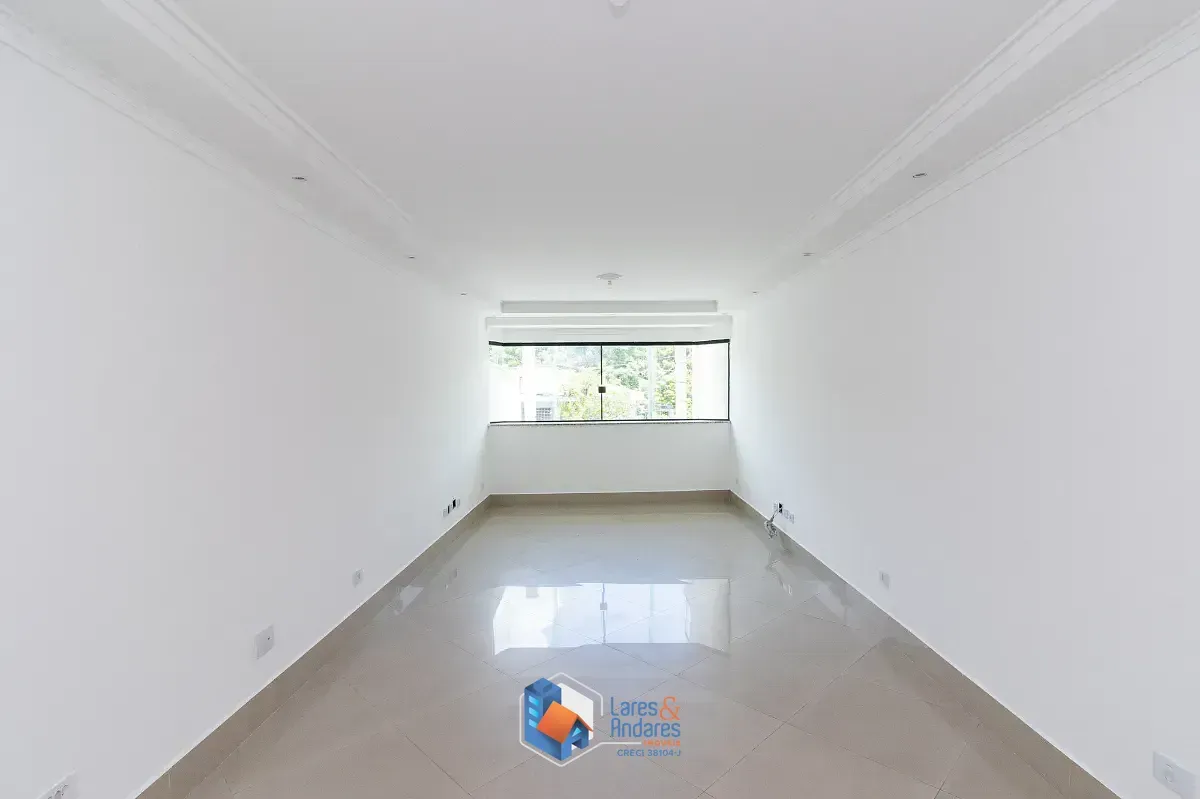 Imagem Sobrado para venda em Parque São Domingos com 3 quartos, sendo 3 suítes, 102m²