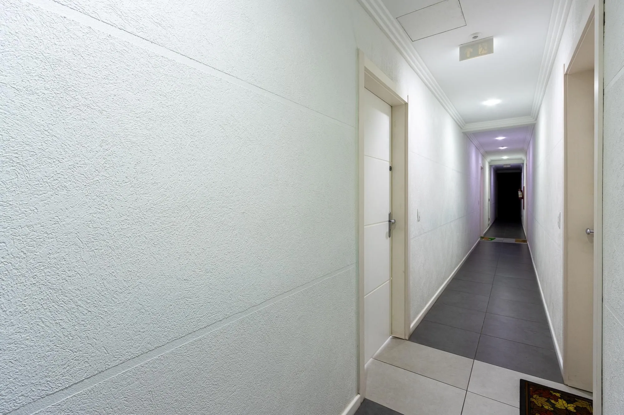 Imagem Apartamento para Locação - 40.12m², 1 dormitório, 1 vaga - Camaquã