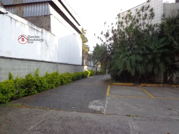 Imagem PREDIO COMERCIAL para VENDA ou LOCAÇÃO na Mooca Localizado próximo ao Hospital Vila Lobos, entrada e saída para 2 ruas ZEIS 3
