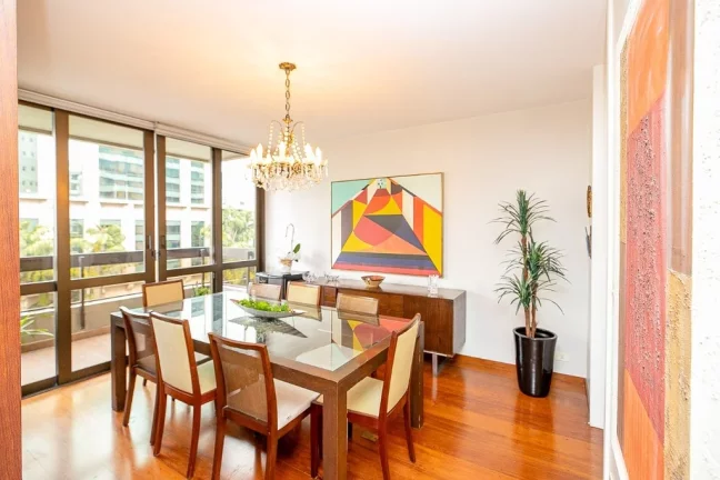 Imagem Apartamento à venda em São Paulo, Itaim Bibi, com 3 quartos, 225m2