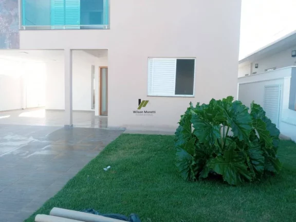Imagem LINDA CASA COM PISCINA EM CONDOMÍNIO