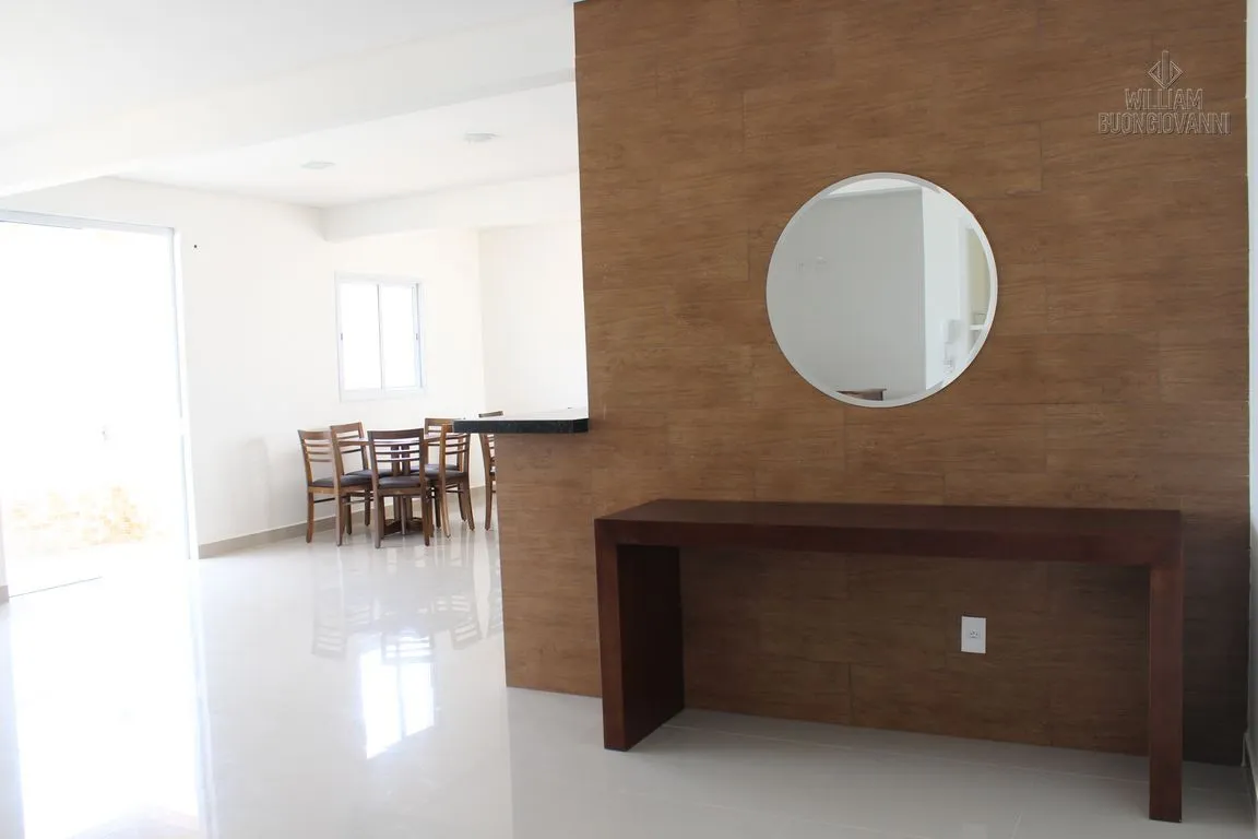 Imagem Apartamento - 3 Dorms, Suíte, Sacada Envidraçada e Vista Mar a 50m da Praia