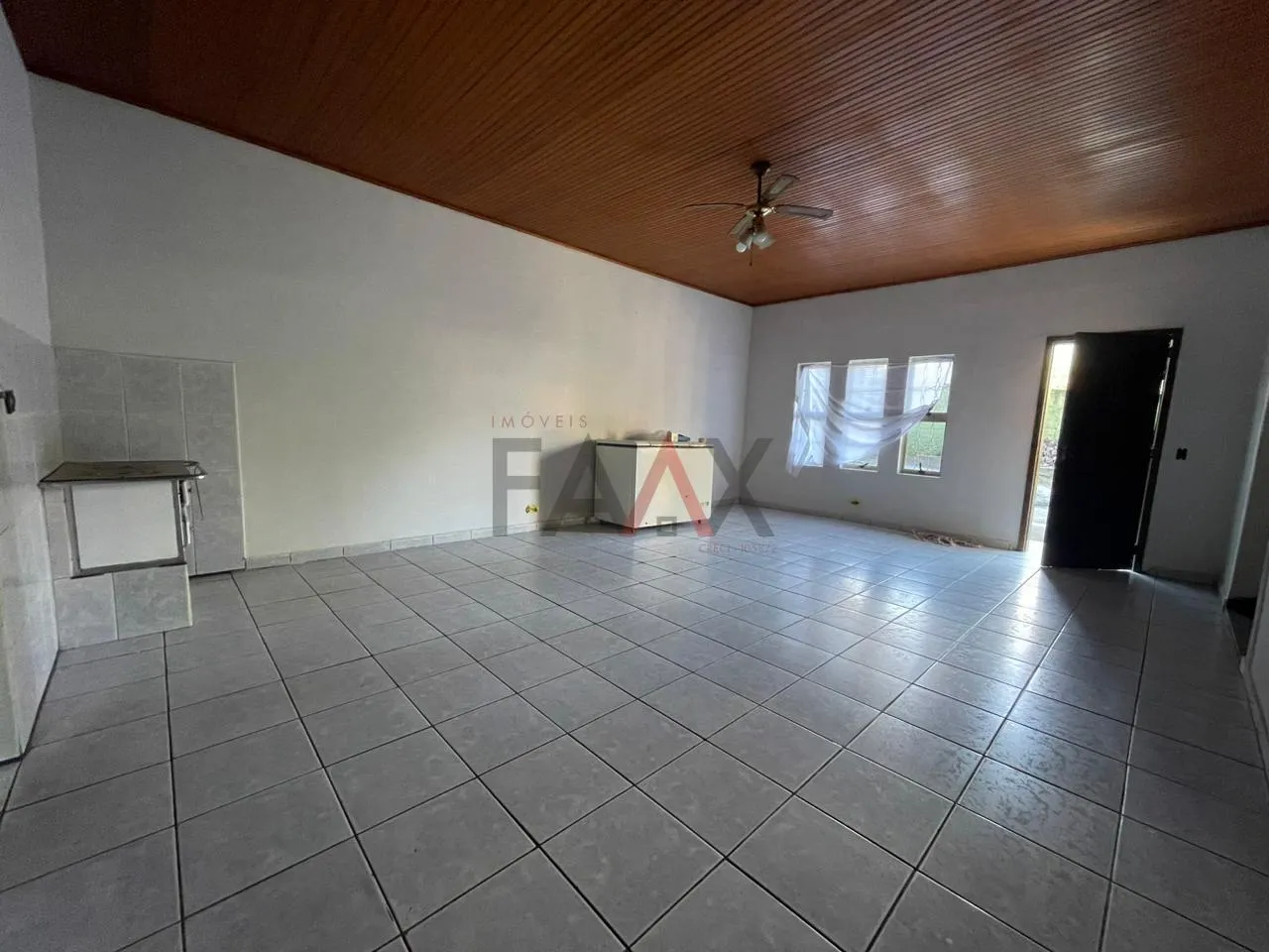 Imagem Oportunidade Única Casa com Barracão à Venda, CENTRO, GUARAPUAVA - PR