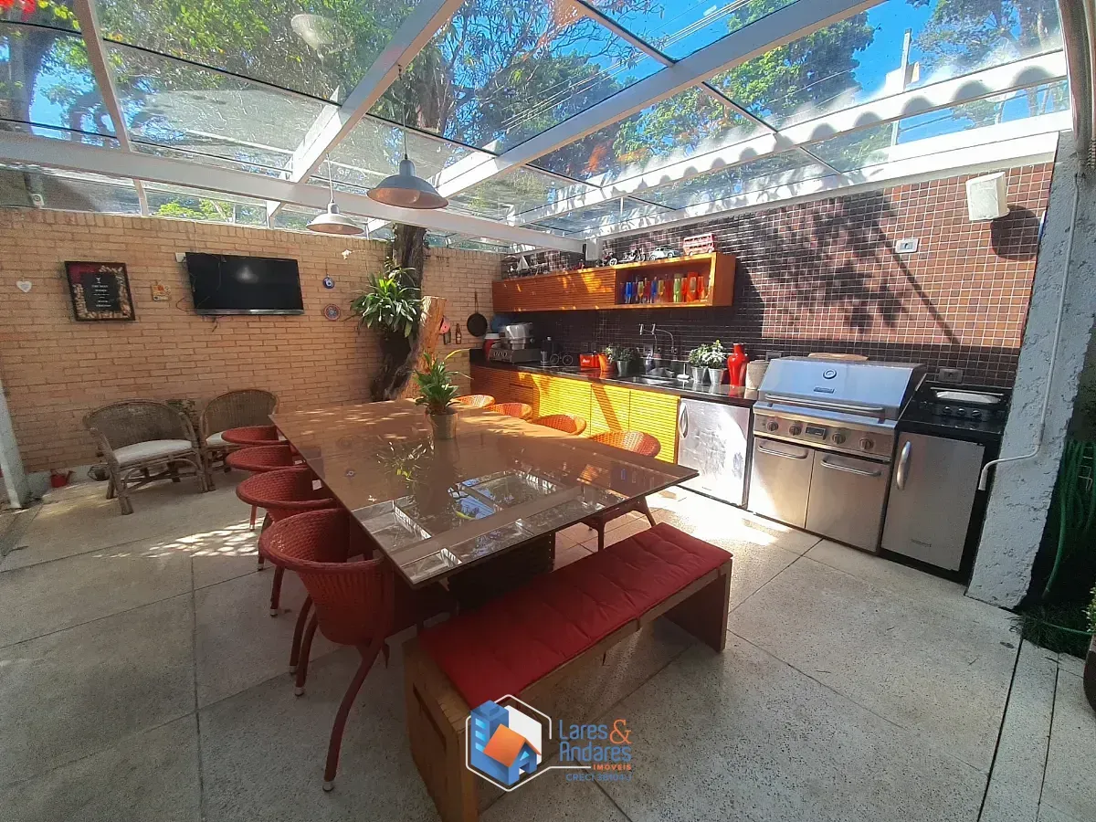 Imagem Casa no condomínio Villa Laplace para venda com 4 quartos, sendo 4 suítes, 575m²