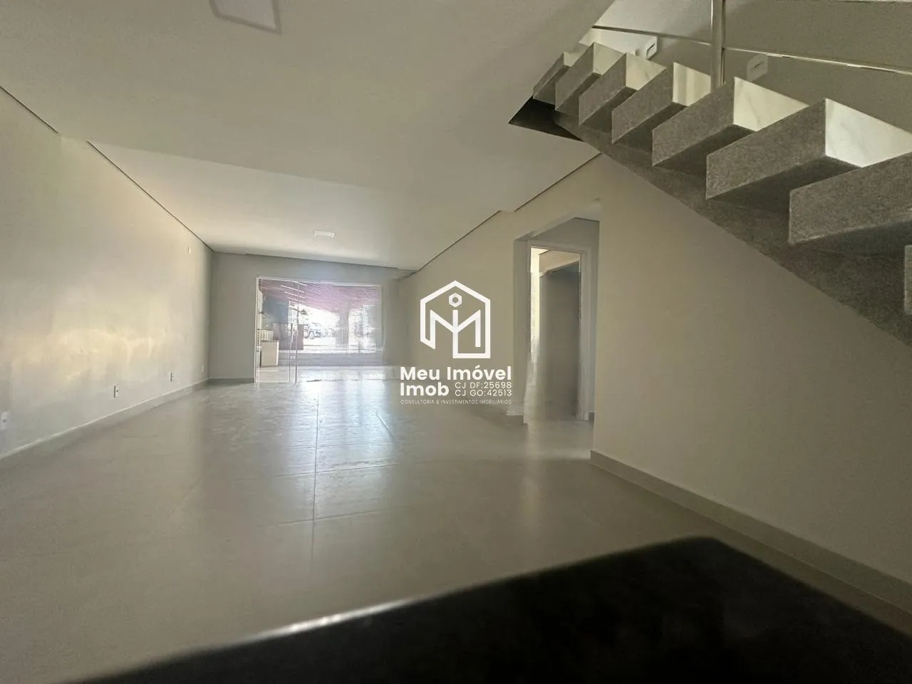Imagem Casa Condomínio 4 quartos 3 suítes 4 Vagas 300M² Arniqueiras