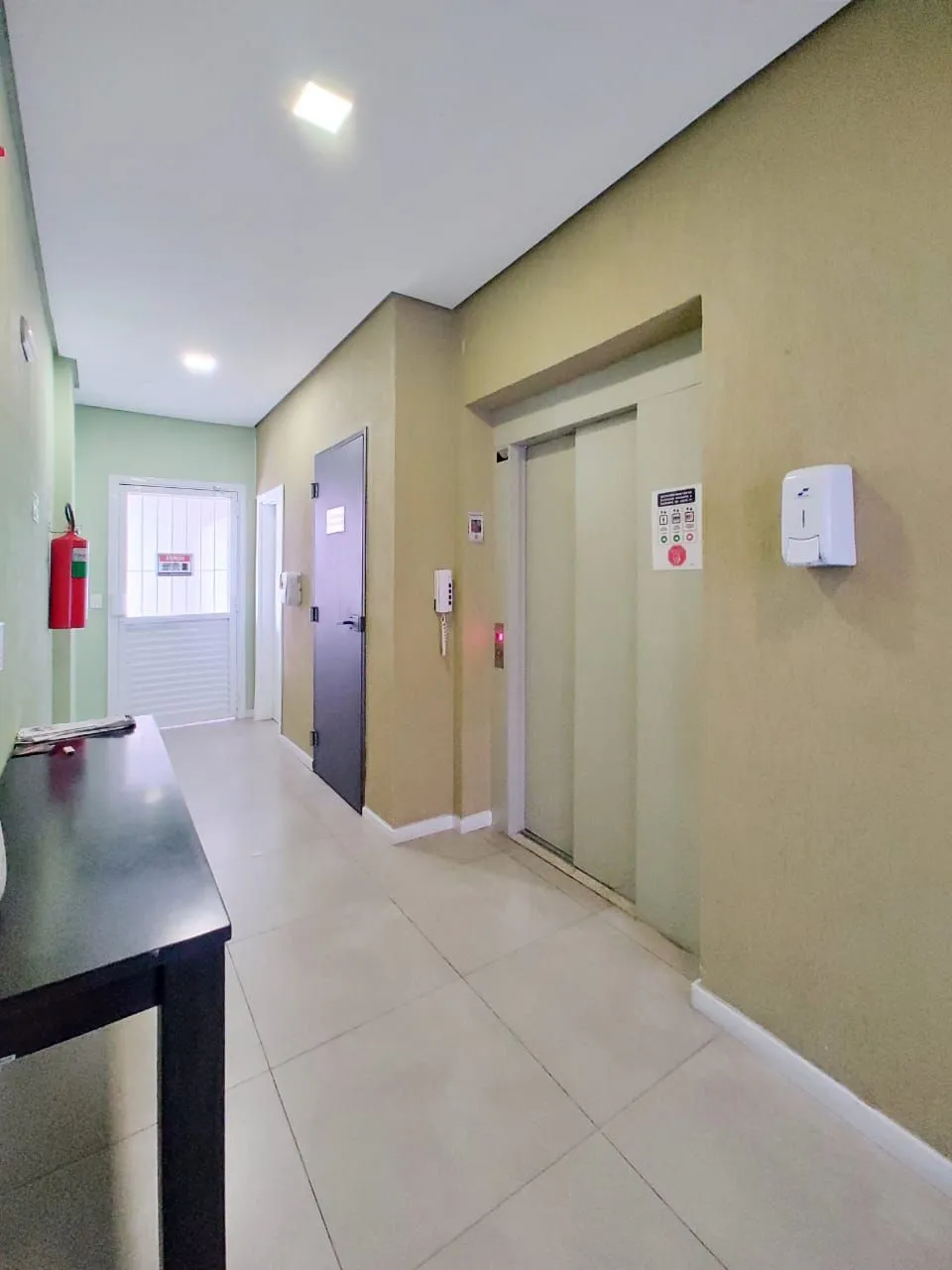 Imagem ️ BLACK FRIDAY! Vende-se apartamento de 1 quarto, 49m², churrasqueira e 1 vaga - Santo Antônio