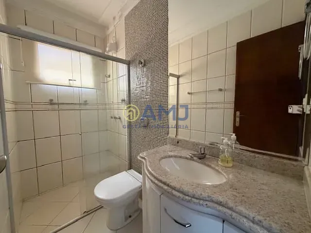 Imagem SOBRADO À VENDA NO CONDOMÍNIO GRANVILLE | 4 SUÍTES | PISCINA | GOIÂNIA