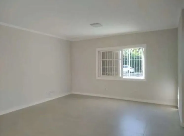 Imagem Casa 5 dormitórios I 1 suíte - Bairro Cristal