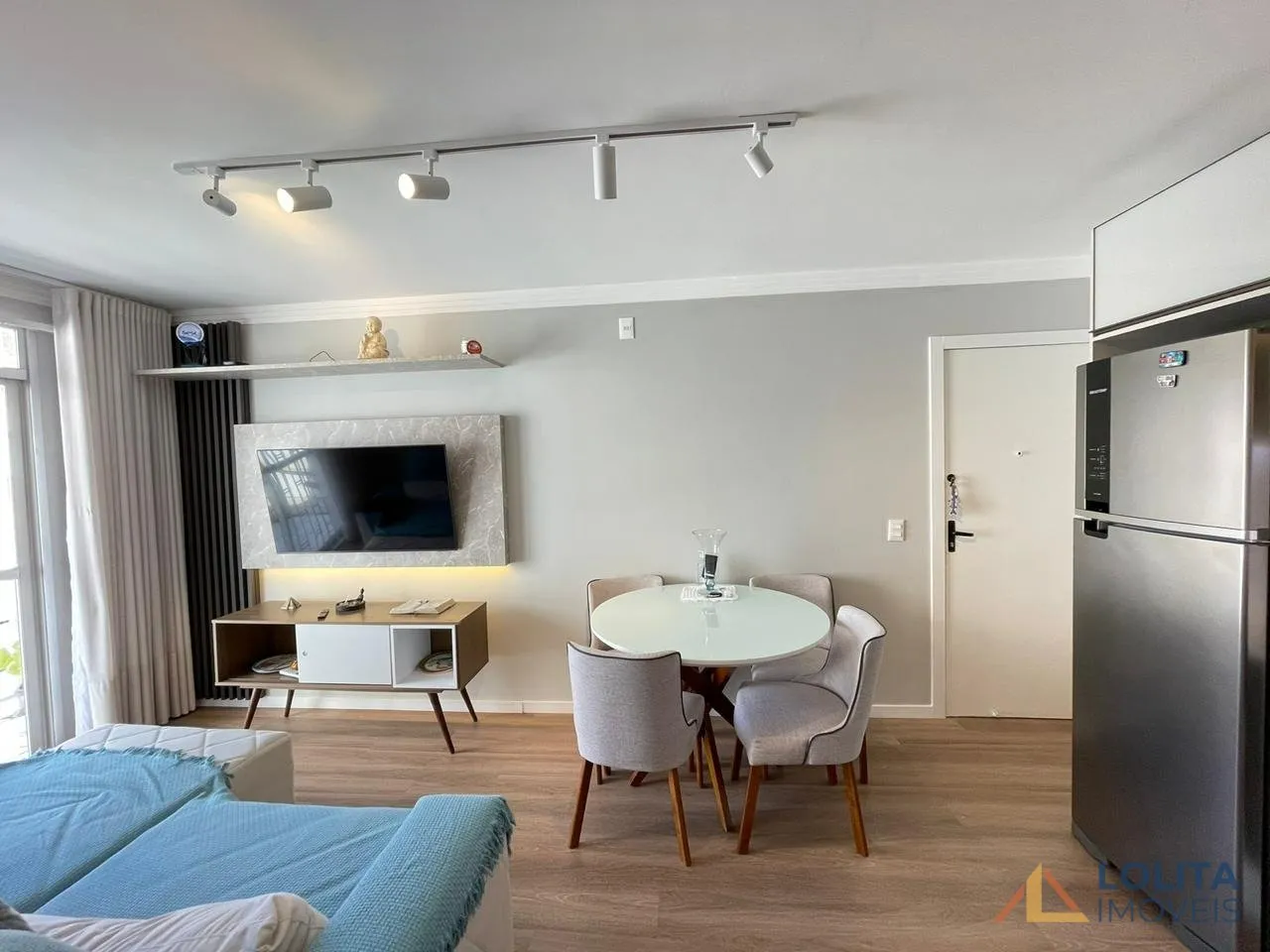 Imagem APARTAMENTO DE 1 QUARTO COM SACADA À VENDA, NO TRINDADE, FLORIANÓPOLIS/SC.