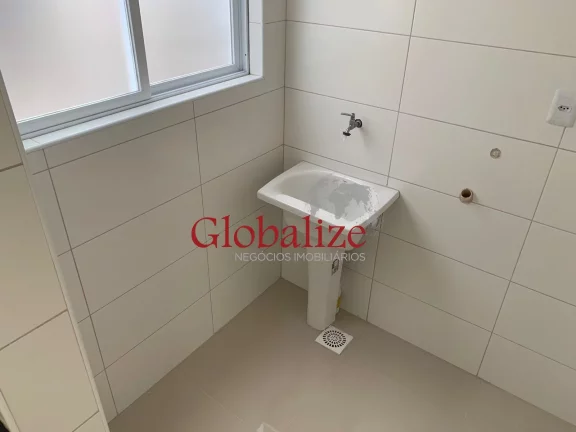 Imagem Casa com 2 súites e 2 vagas à venda no Bairro Campo Grande em Santos por 674.000,00.