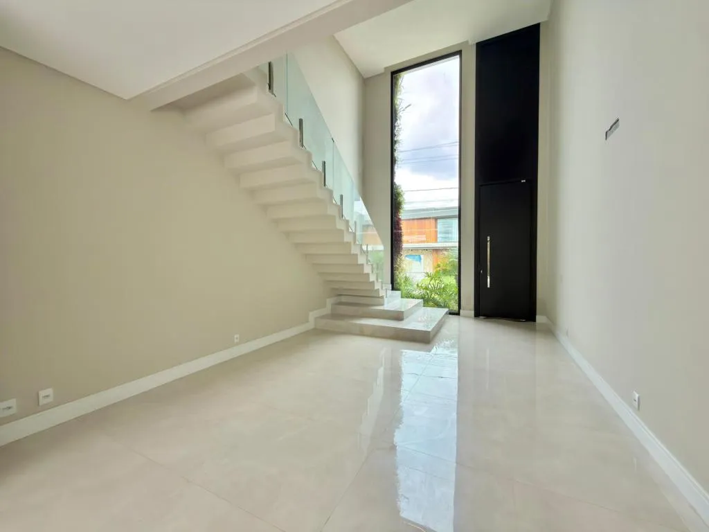 Imagem Casa em Condominio 4 Dormitórios - Bairro --