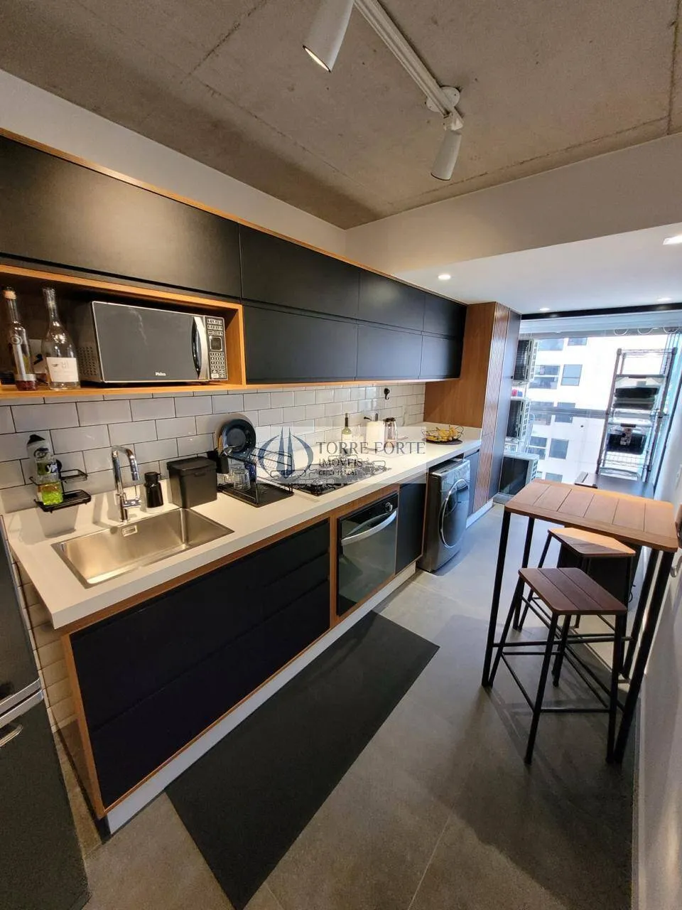 Imagem Excelente apartamento mobiliado 70 m² 2 dormitórios, 1 vaga, Vl. Leopoldina