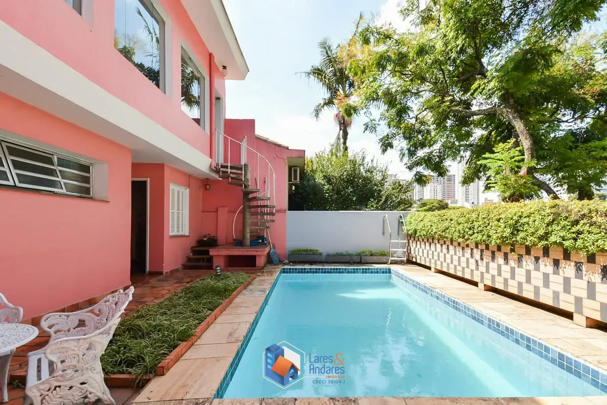 Imagem Casa para venda em Jardim da Glória com 3 quartos, sendo 1 suíte, 250m²